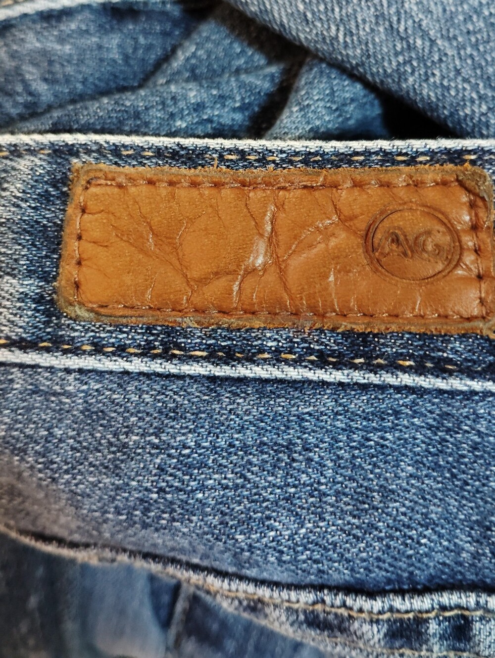 Ag Adriano Goldschmied Women's Straight Jeans in Blue Wash - Picture 4 of 4